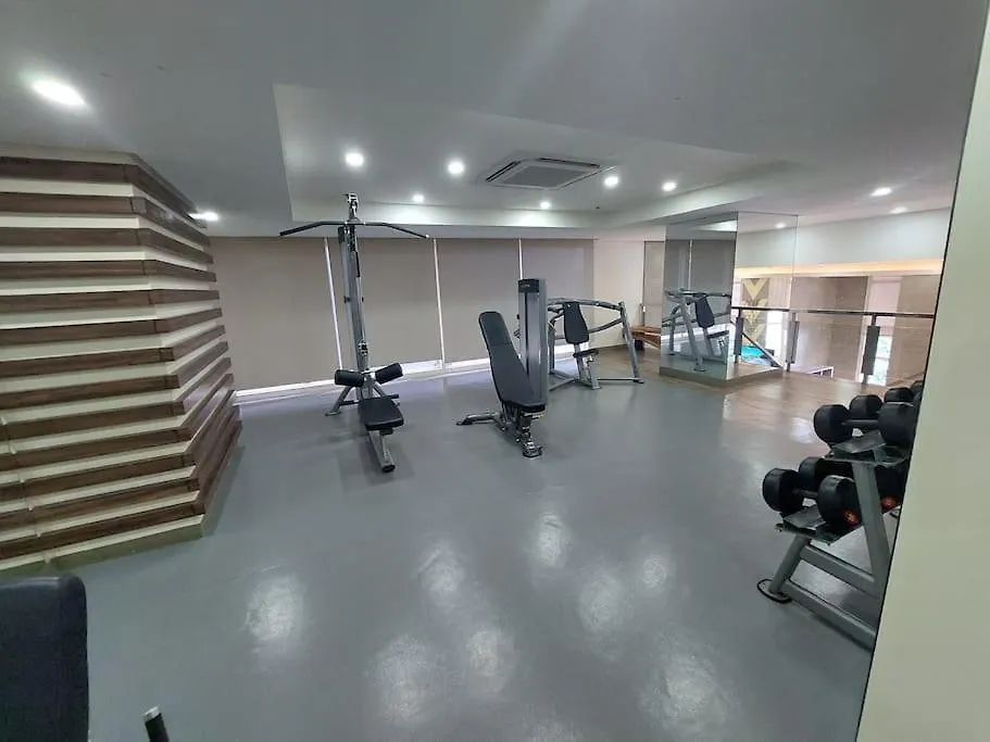 40Th Floor Penthouse Apartment With Great View Manille